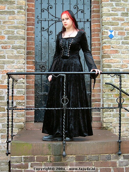 rhea02-01.jpg