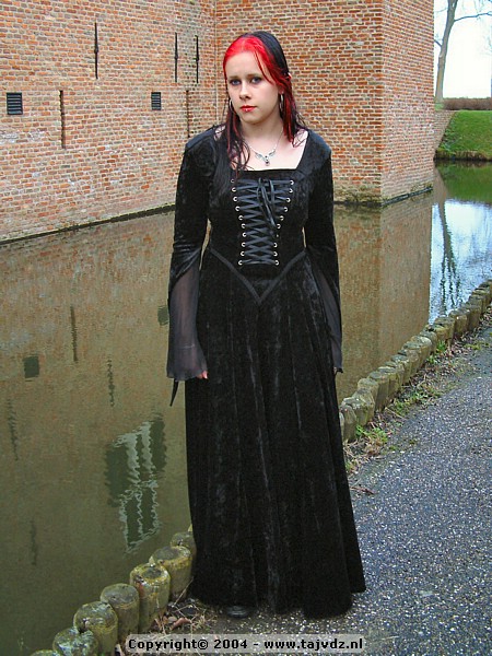 rhea02-17.jpg