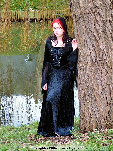 rhea02-40.jpg